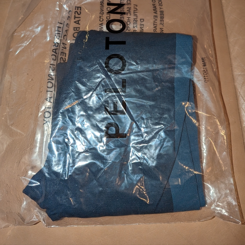 PELOTON Seamless Leggings size Small - Picture 7 of 9